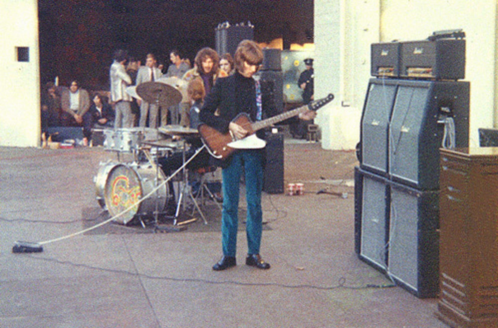 Clapton with Marshall plexi full stacks